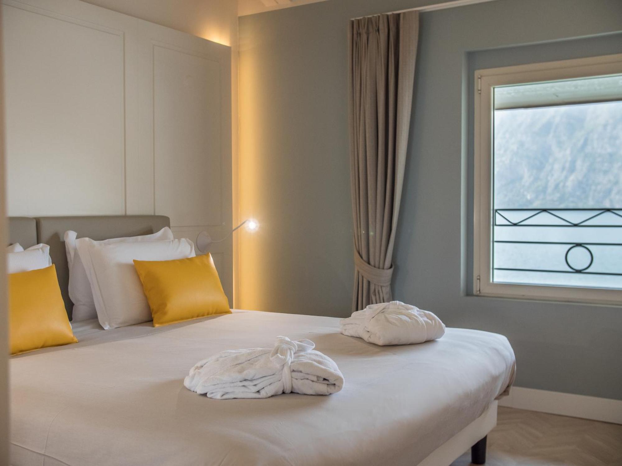 Araba Fenice Hotel อีเซโอ ภายนอก รูปภาพ